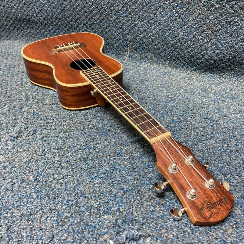 Lohanu LU-C concert ukulele (ukuleles)
